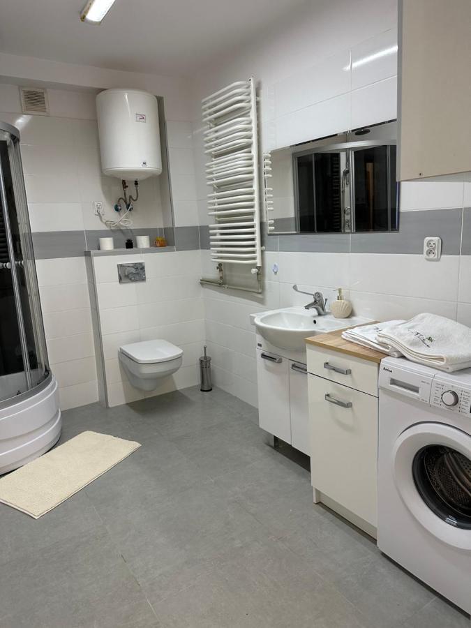 Apartament Medalionow Z Parkingiem Apartment Lublin Exterior photo